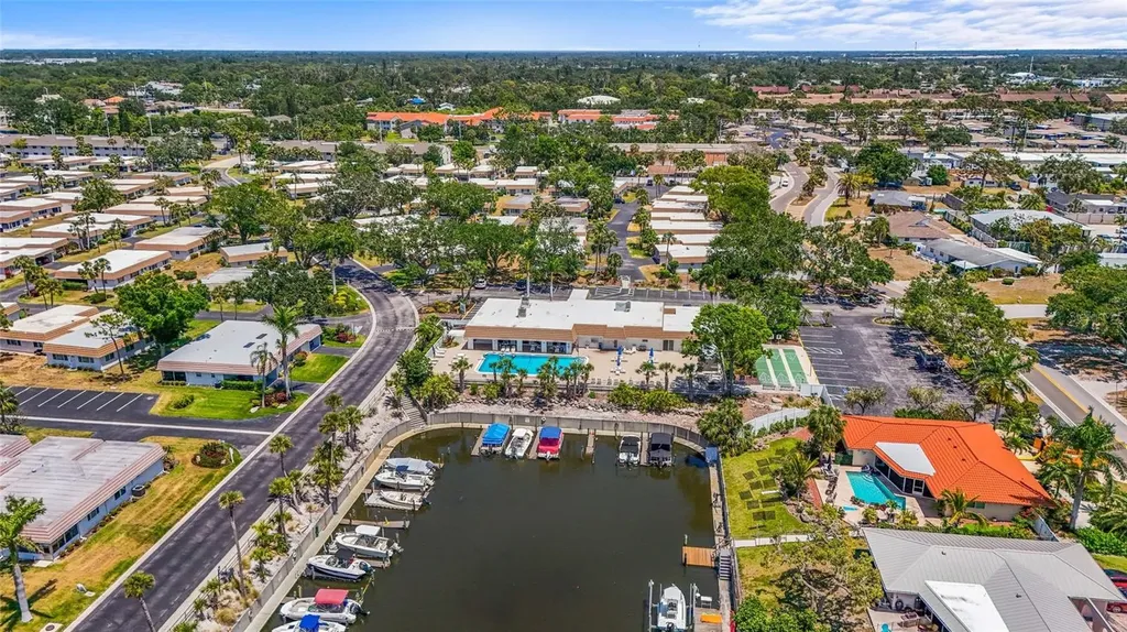 2531 Riverbluff Parkway Sarasota FL 34231