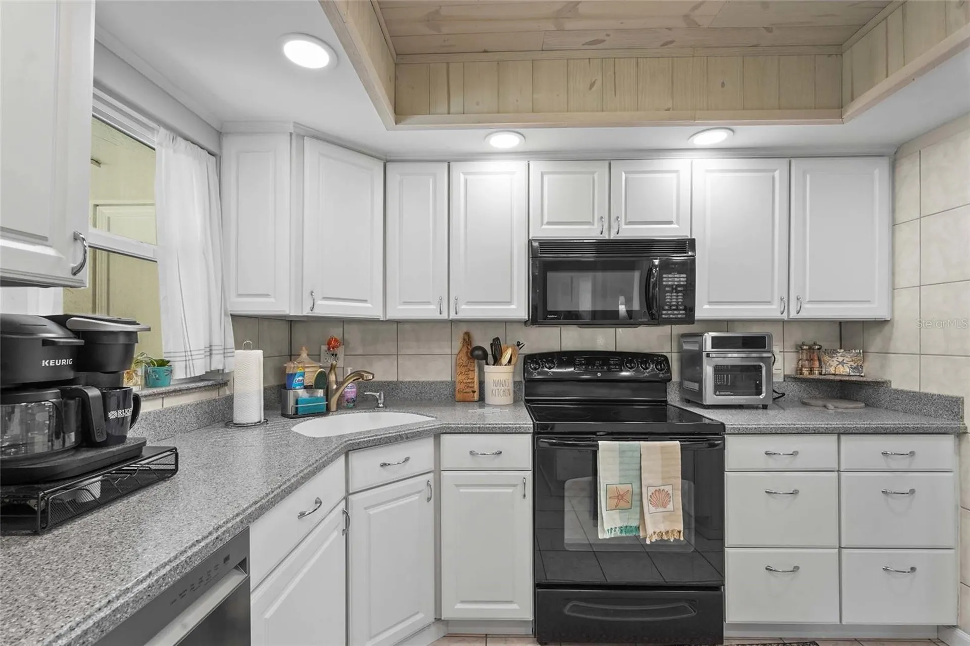 2531 Riverbluff Parkway Sarasota FL 34231