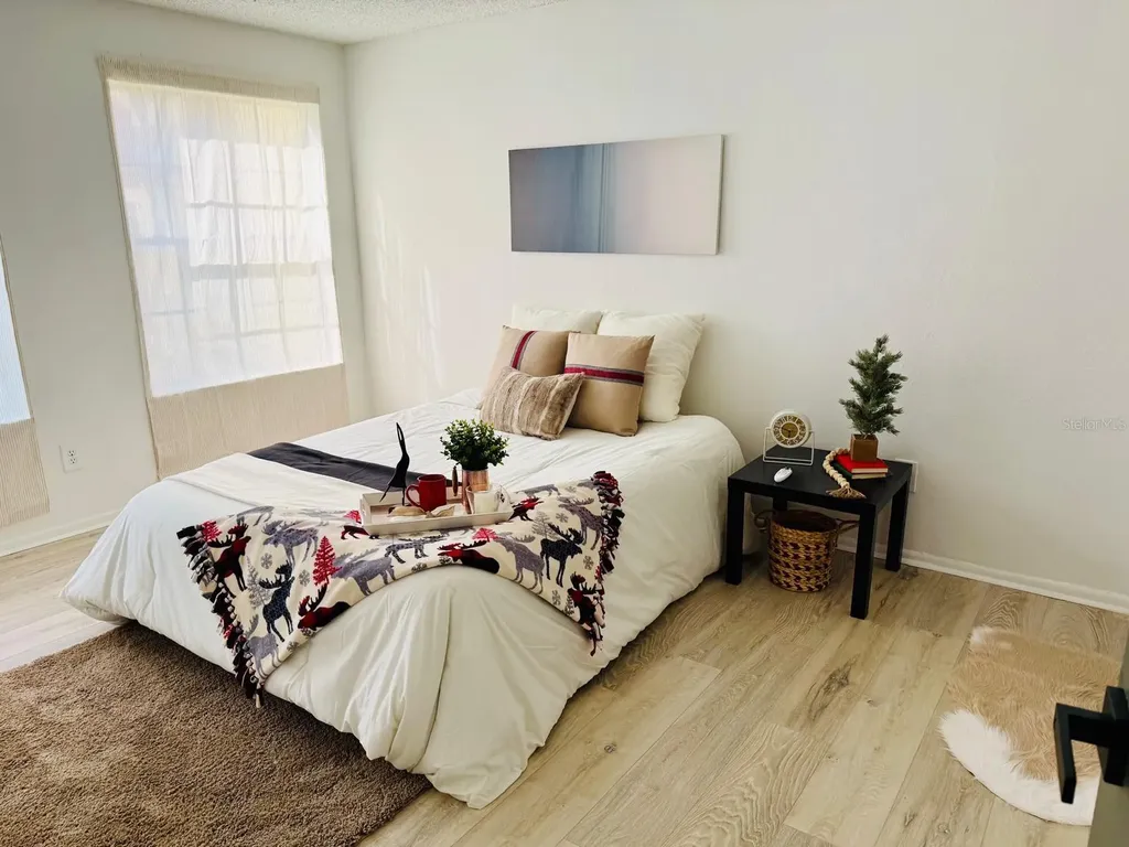 216 Afton Square Altamonte Springs FL 32714