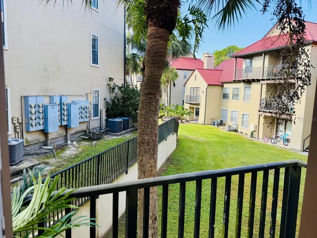 216 Afton Square Altamonte Springs FL 32714