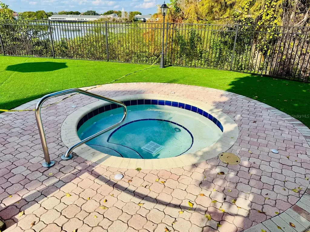 216 Afton Square Altamonte Springs FL 32714