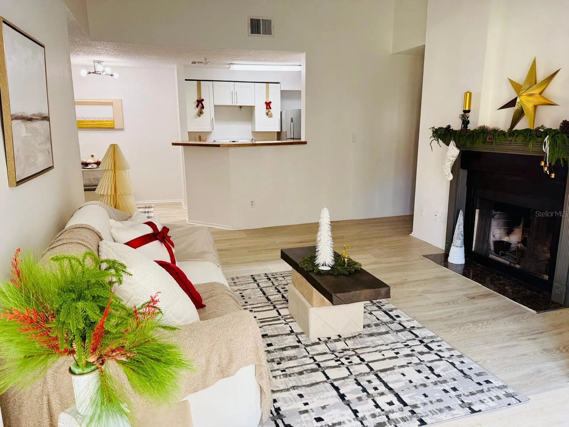 216 Afton Square Altamonte Springs FL 32714