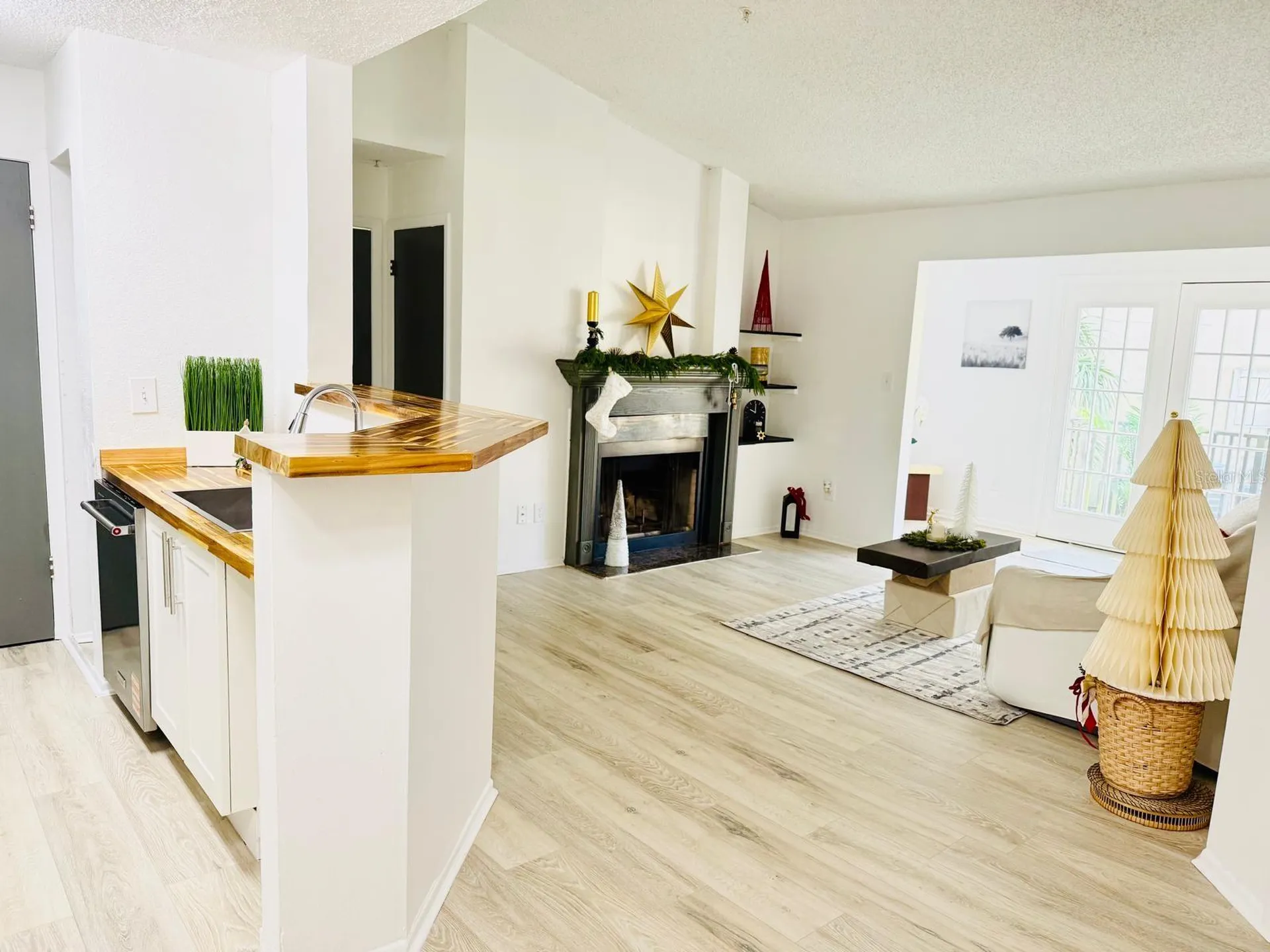 216 Afton Square Altamonte Springs FL 32714
