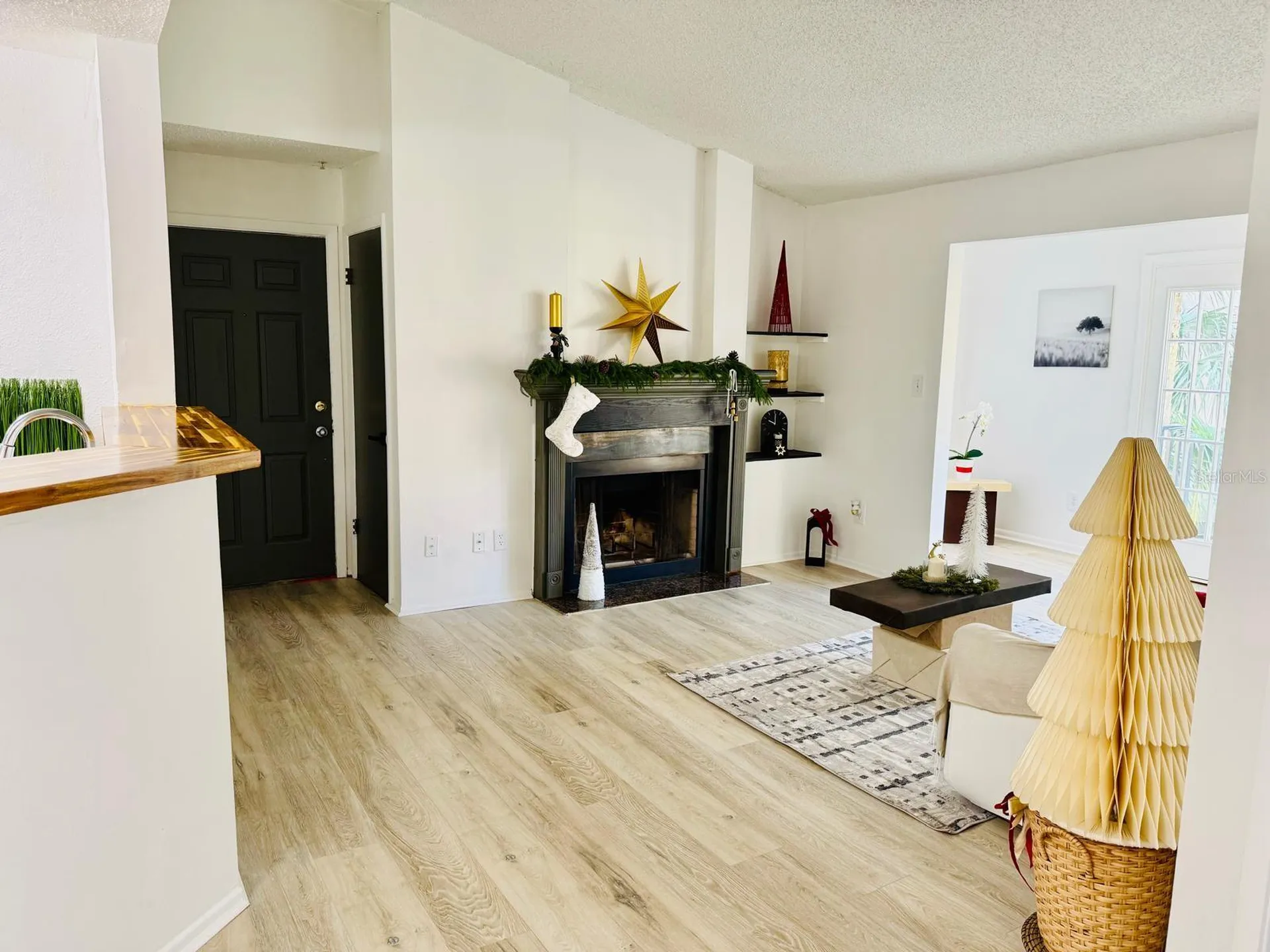 216 Afton Square Altamonte Springs FL 32714