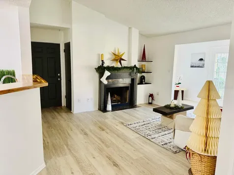 216 Afton Square Altamonte Springs FL 32714