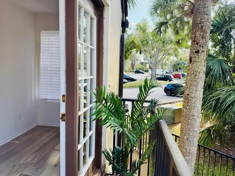 216 Afton Square Altamonte Springs FL 32714