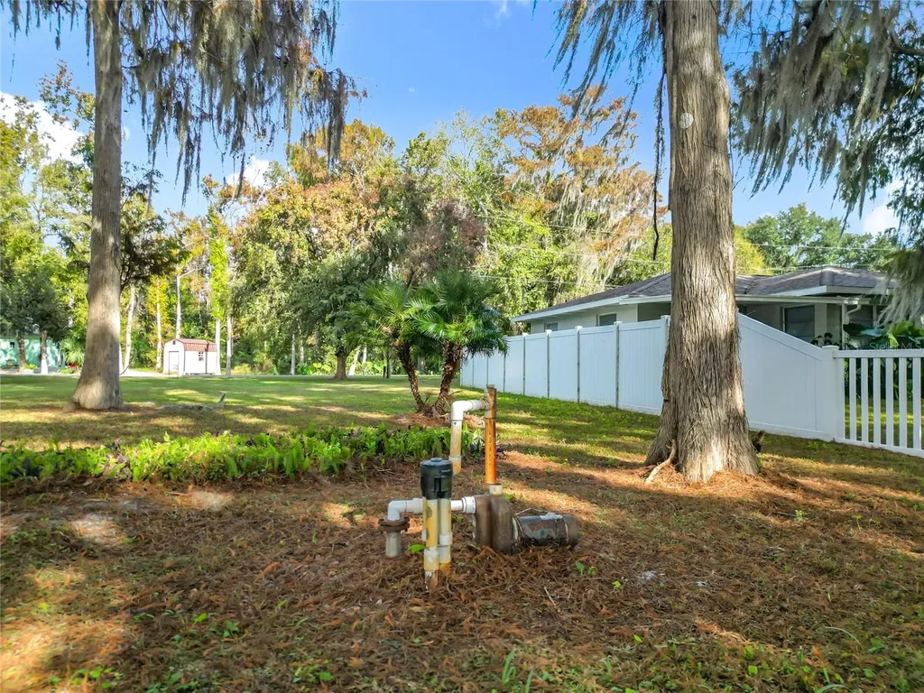 7686 S Crescent Loop Floral City FL 34436