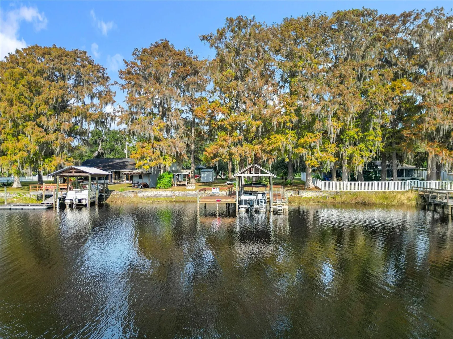 7686 S Crescent Loop Floral City FL 34436