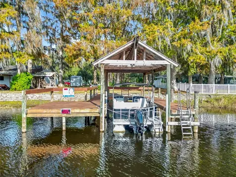 7686 S Crescent Loop Floral City FL 34436
