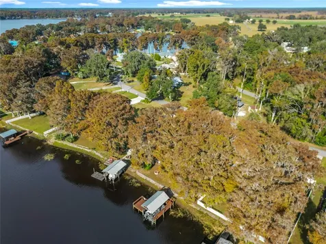 7686 S Crescent Loop Floral City FL 34436