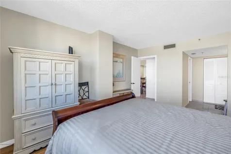 6287 Bahia Del Mar Circle St Petersburg FL 33715