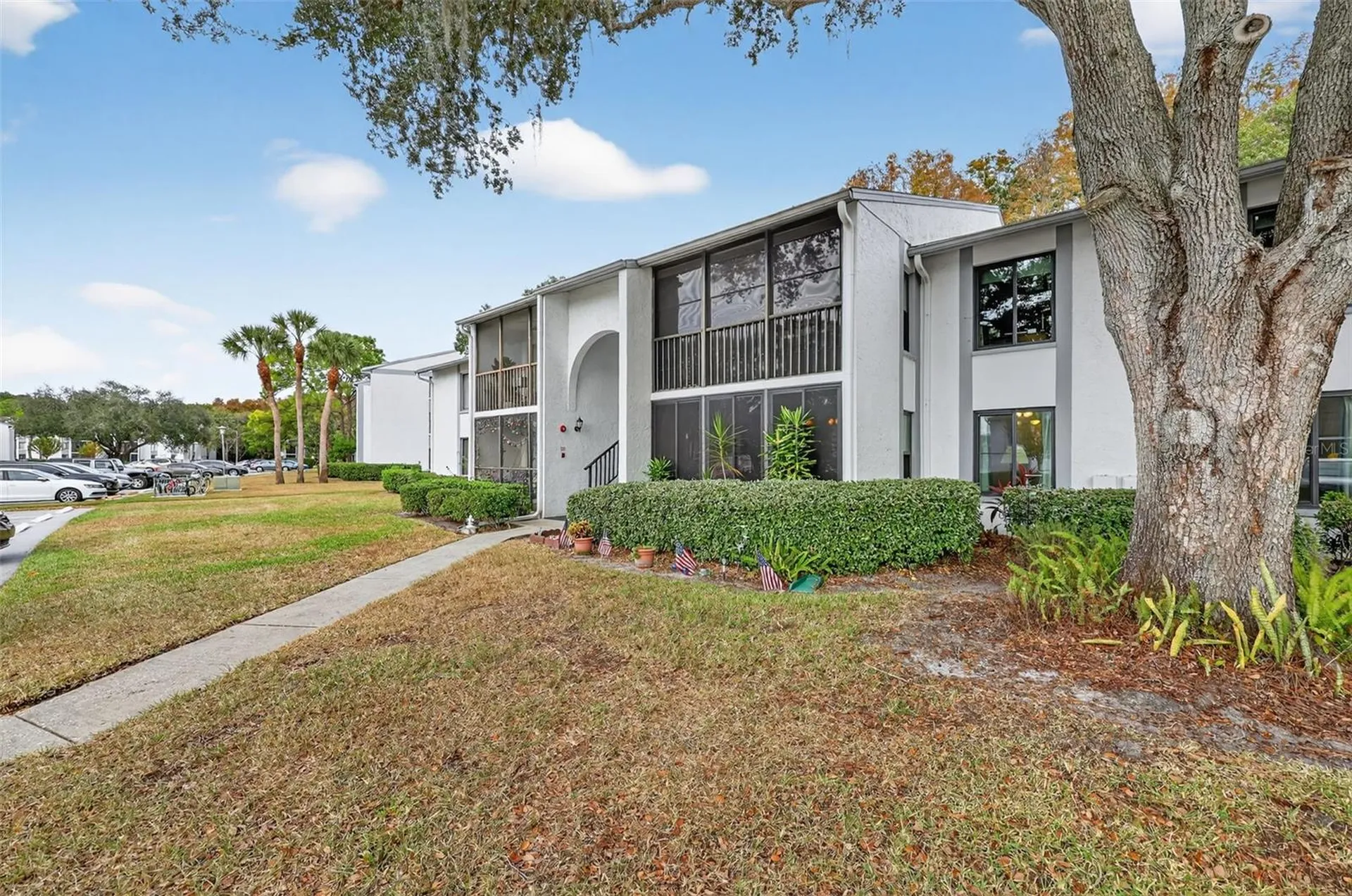 1258 Pine Ridge Circle W Tarpon Springs FL 34688