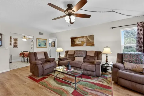 1258 Pine Ridge Circle W Tarpon Springs FL 34688