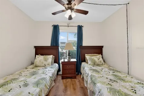 1258 Pine Ridge Circle W Tarpon Springs FL 34688