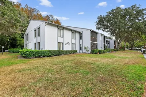 1258 Pine Ridge Circle W Tarpon Springs FL 34688