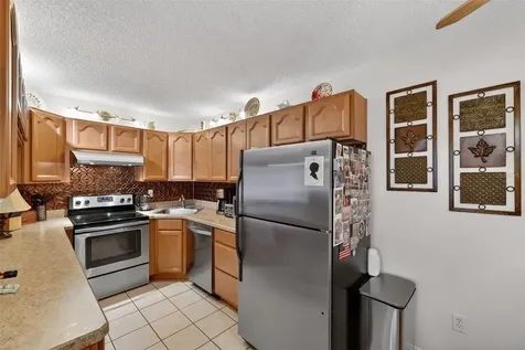 1258 Pine Ridge Circle W Tarpon Springs FL 34688