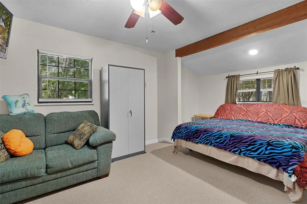 6250 & 5942 E C 478 Center Hill FL 33514