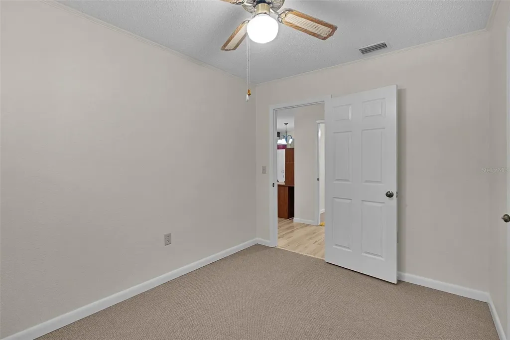 6250 & 5942 E C 478 Center Hill FL 33514
