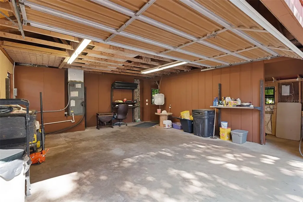 6250 & 5942 E C 478 Center Hill FL 33514