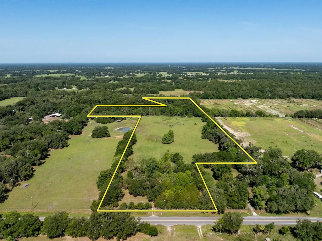 6250 & 5942 E C 478 Center Hill FL 33514