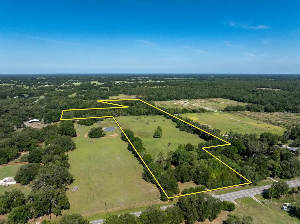 6250 & 5942 E C 478 Center Hill FL 33514
