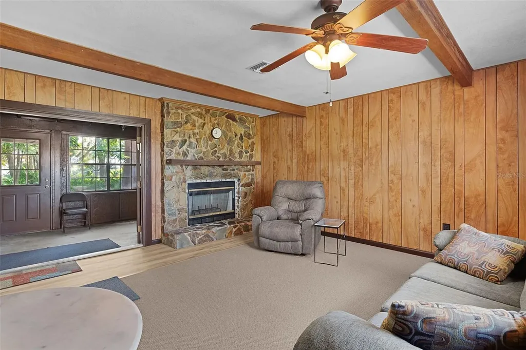 6250 & 5942 E C 478 Center Hill FL 33514