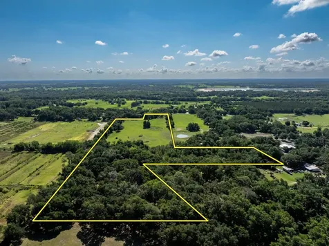 6250 & 5942 E C 478 Center Hill FL 33514