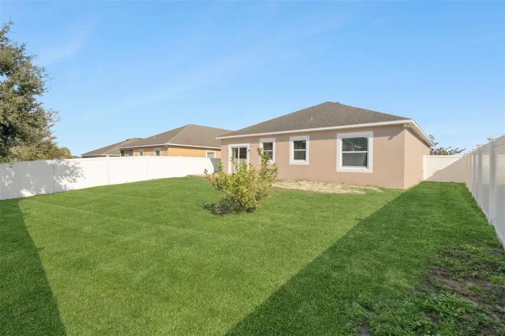 1038 Suffragette Circle Haines City FL 33844
