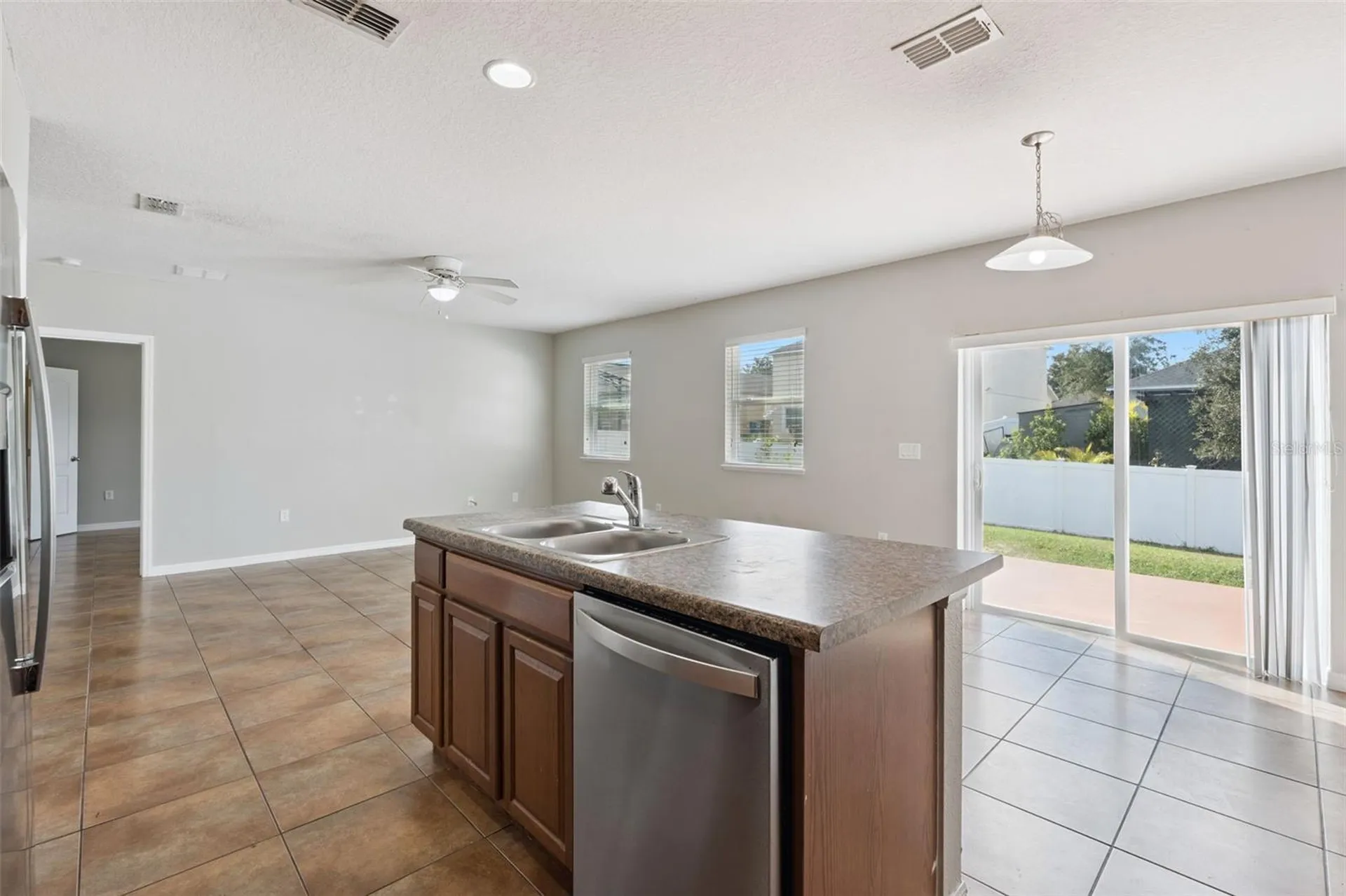 1038 Suffragette Circle Haines City FL 33844