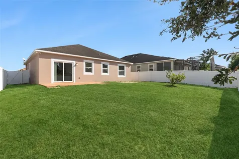 1038 Suffragette Circle Haines City FL 33844