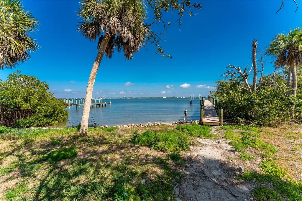 4025 Bay Oaks Circle Englewood FL 34223