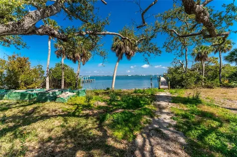4025 Bay Oaks Circle Englewood FL 34223