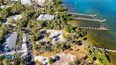 4025 Bay Oaks Circle Englewood FL 34223