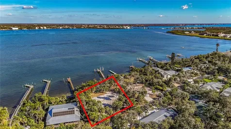 4025 Bay Oaks Circle Englewood FL 34223