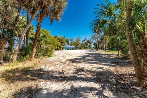 4025 Bay Oaks Circle Englewood FL 34223