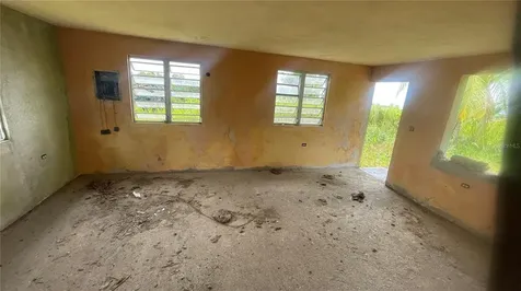 908 St Barrio Tejas Yabucoa PR 00767