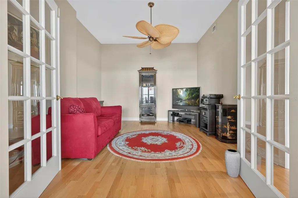 288 Beach Drive NE St Petersburg FL 33701