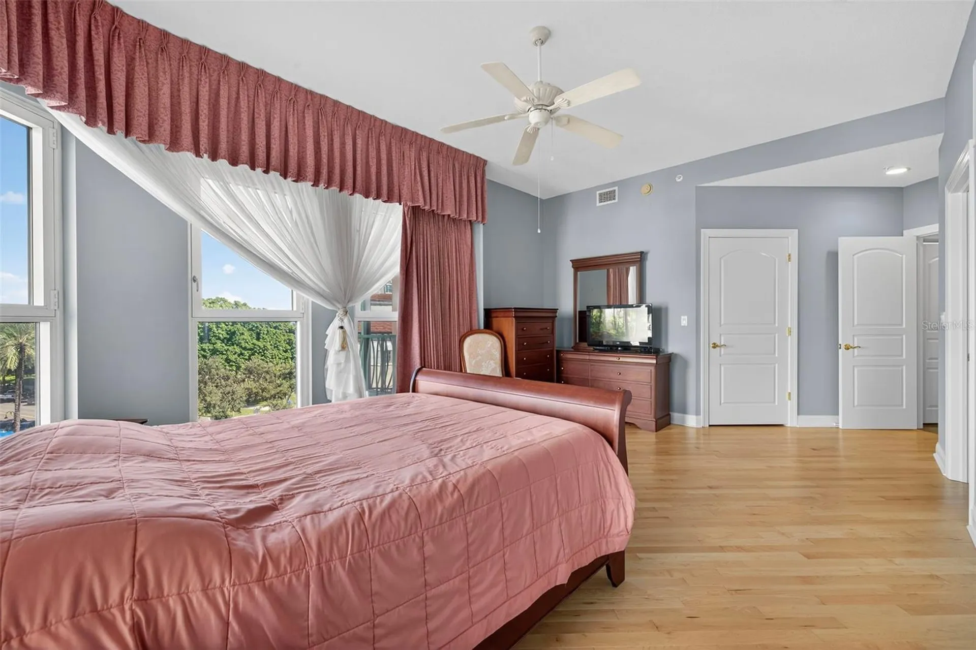 288 Beach Drive NE St Petersburg FL 33701