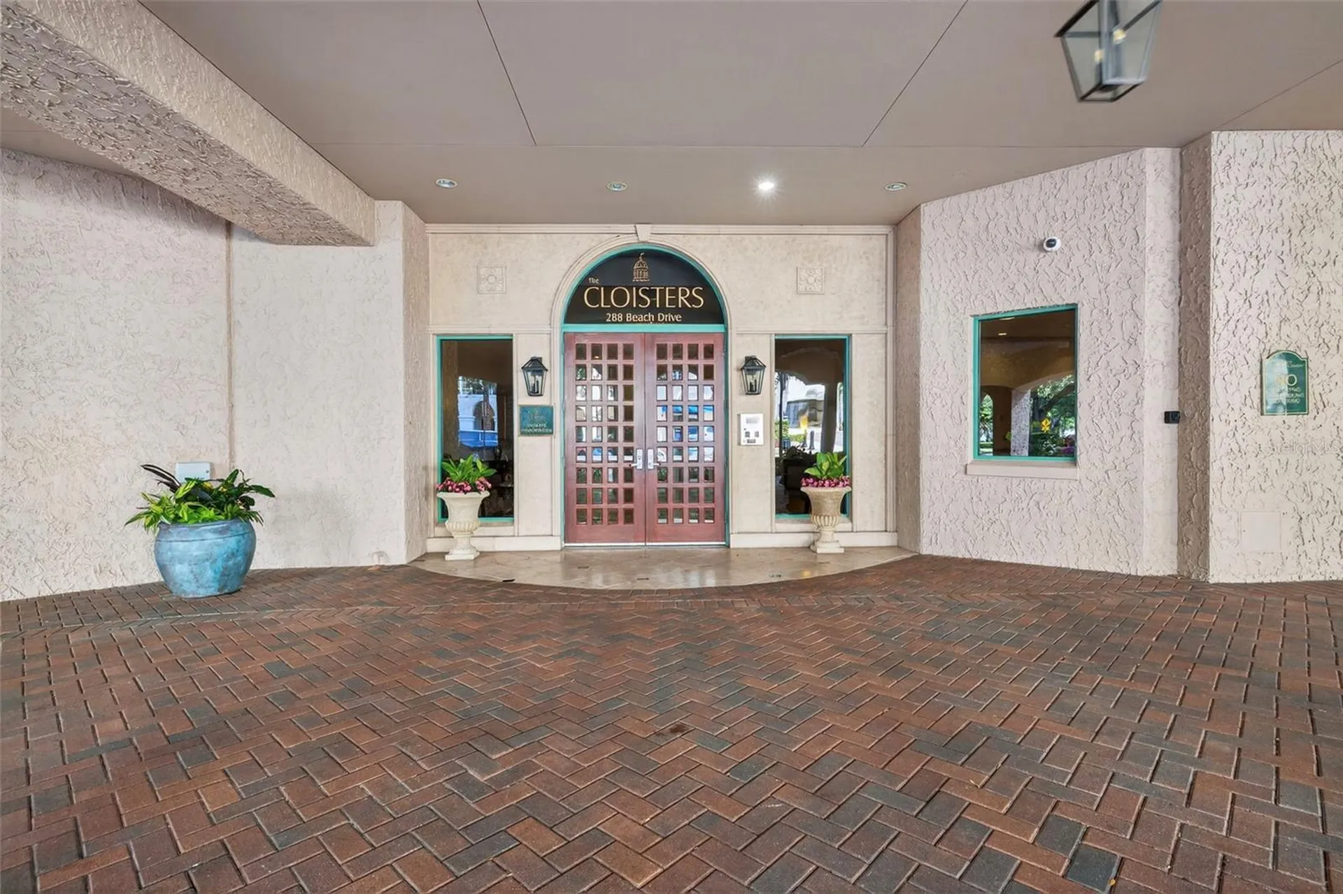 288 Beach Drive NE St Petersburg FL 33701