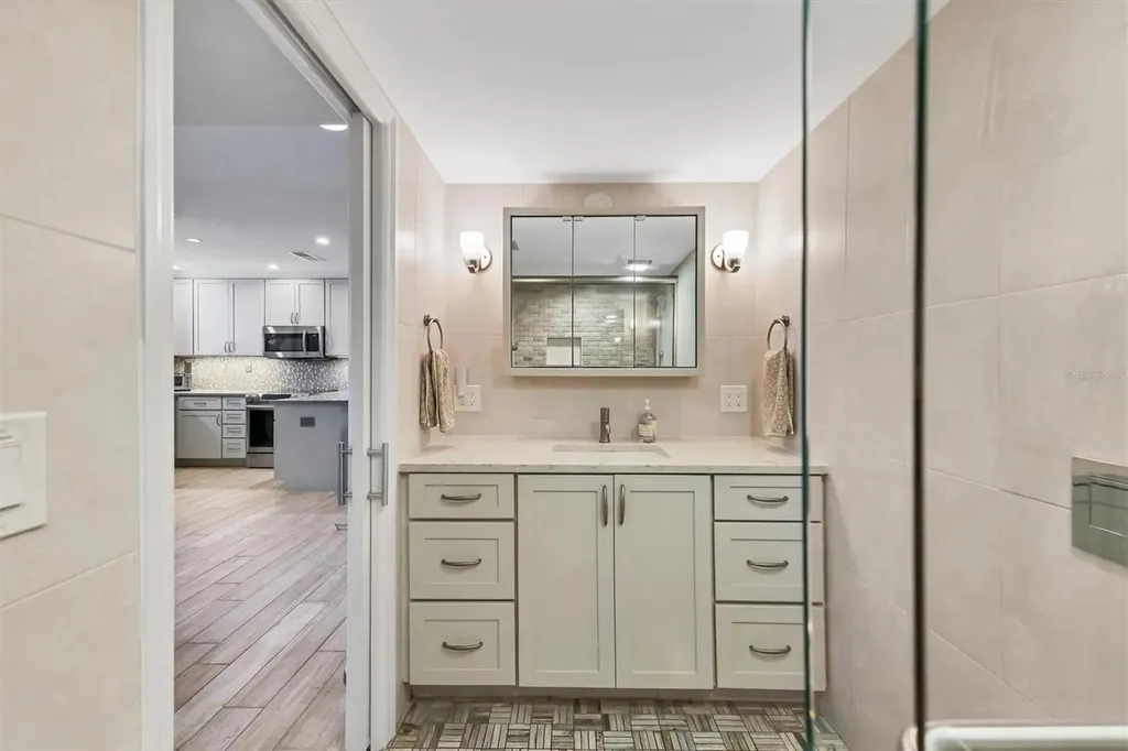 500 S Washington Drive Sarasota FL 34236