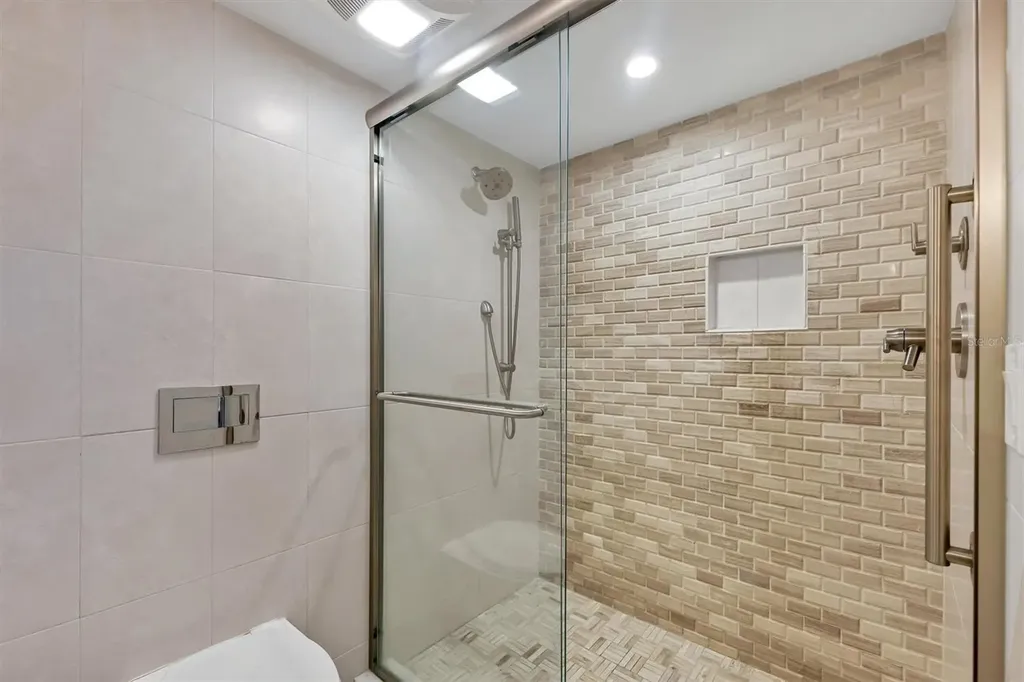 500 S Washington Drive Sarasota FL 34236