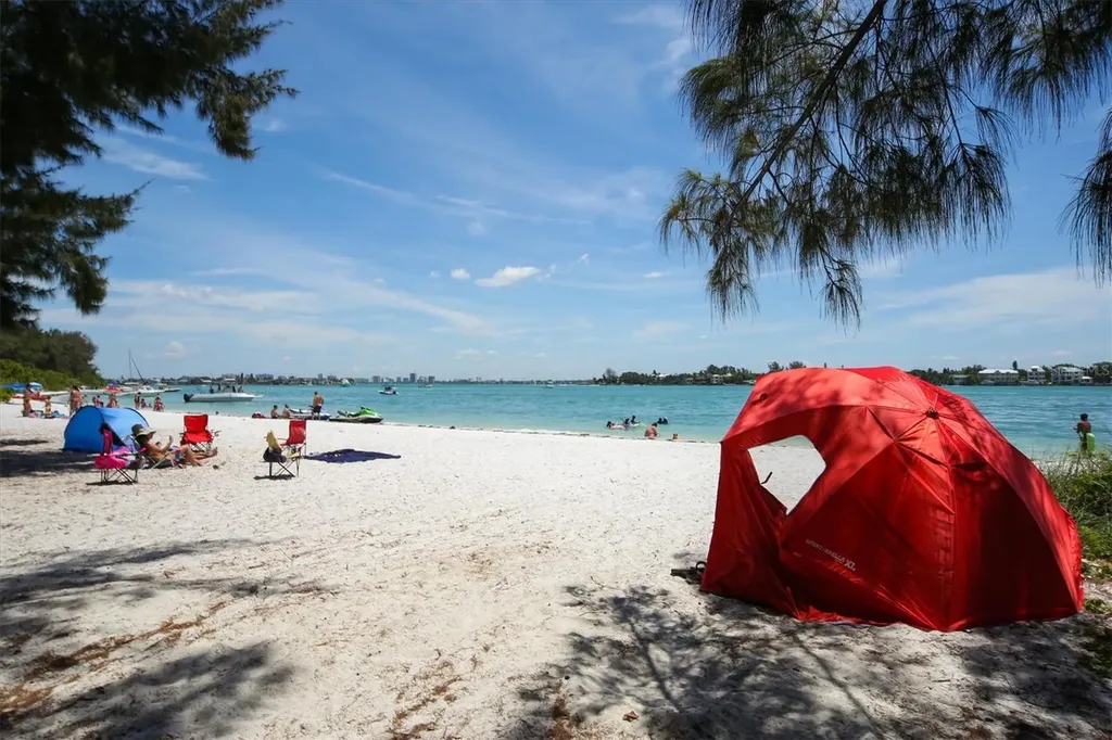 500 S Washington Drive Sarasota FL 34236