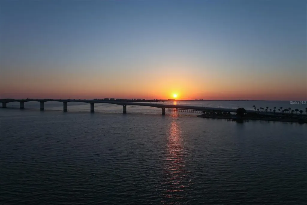 500 S Washington Drive Sarasota FL 34236