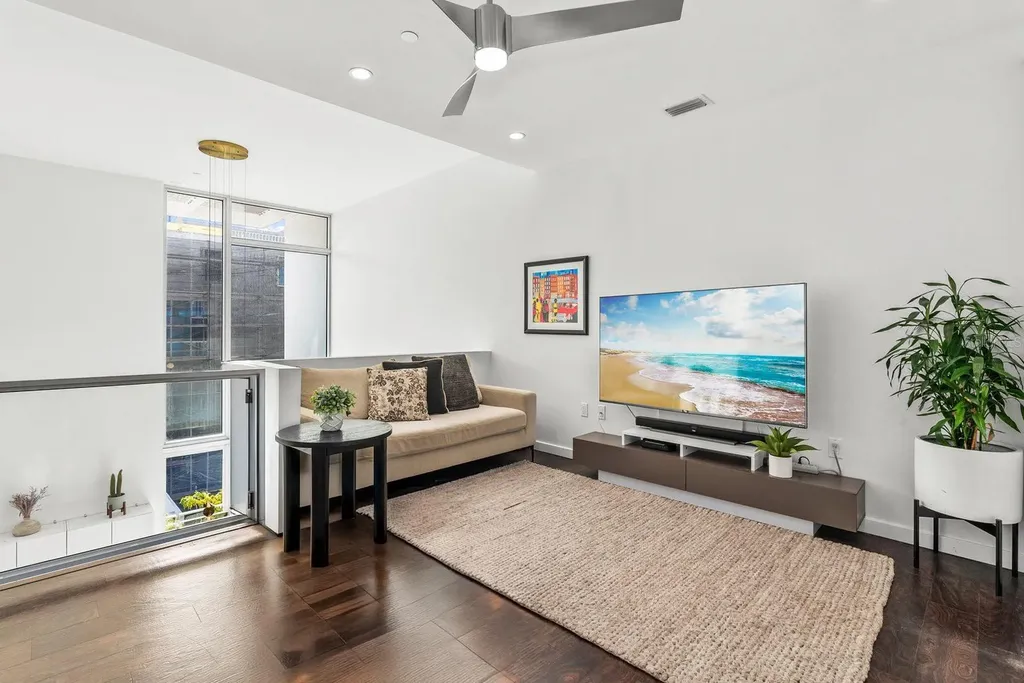 1350 5th Street Sarasota FL 34236