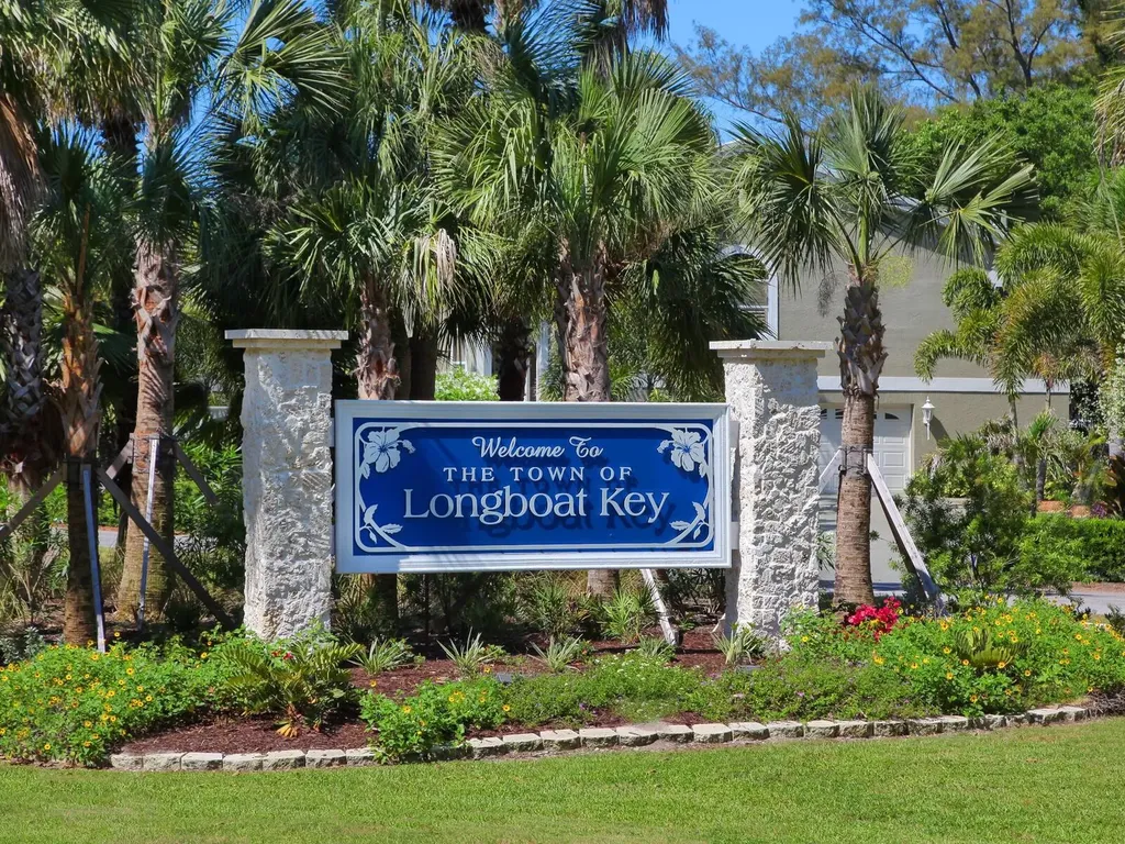 615 Buttonwood Drive Longboat Key FL 34228