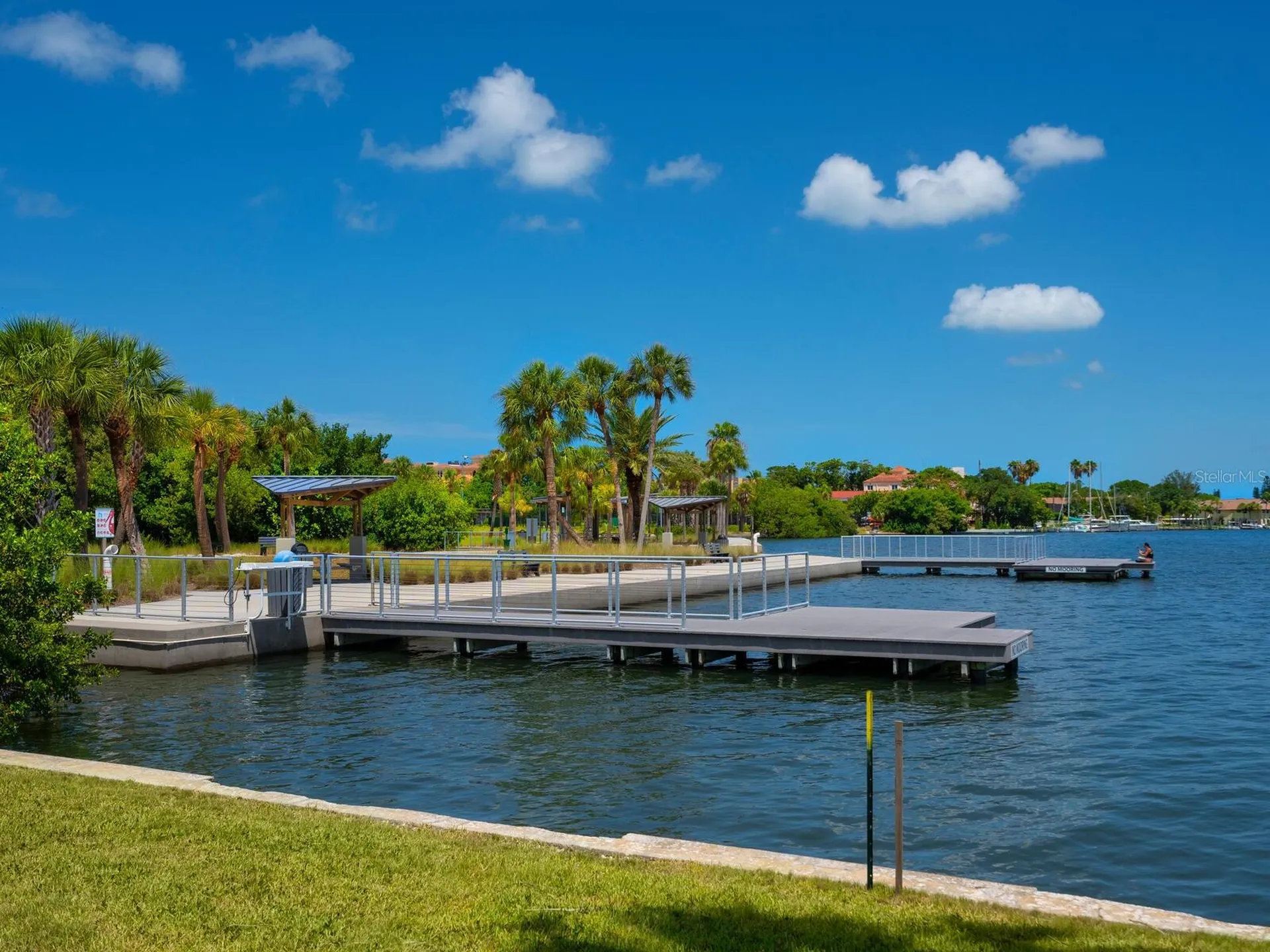 615 Buttonwood Drive Longboat Key FL 34228