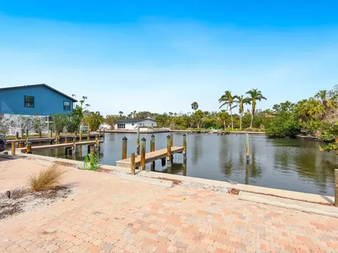 615 Buttonwood Drive Longboat Key FL 34228