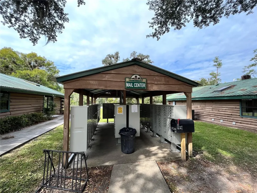 10249 NE 28th Loop Silver Springs FL 34488