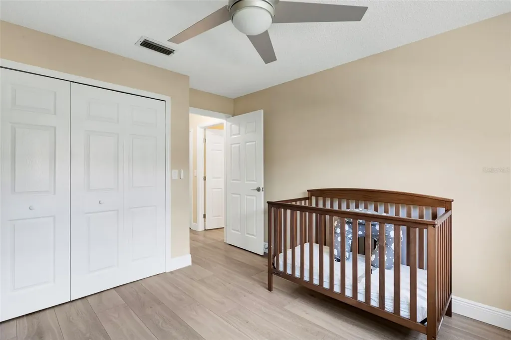 122 Buttonwood Circle Seminole FL 33777