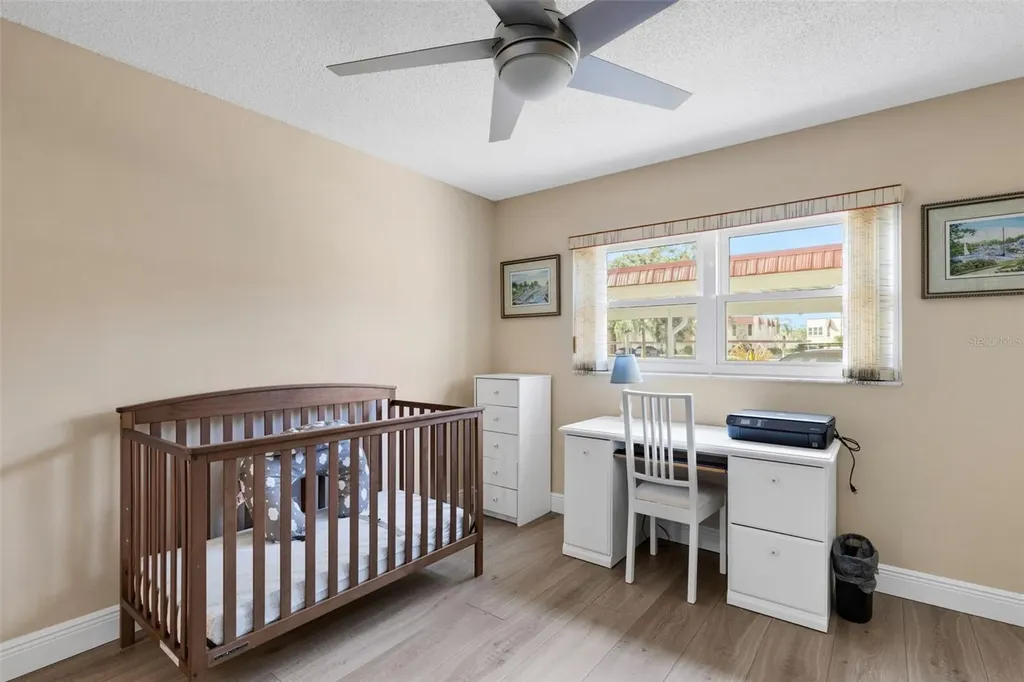122 Buttonwood Circle Seminole FL 33777